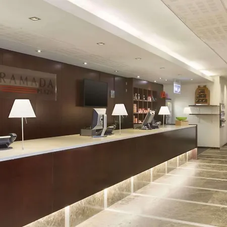 Hotel Mercure South 4*