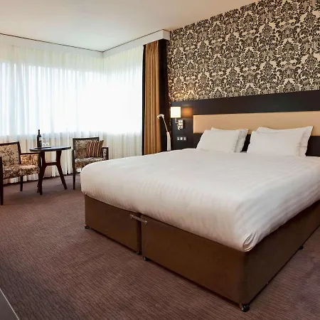 Hotel Mercure South 4*