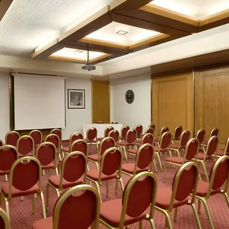 Mercure South 4*