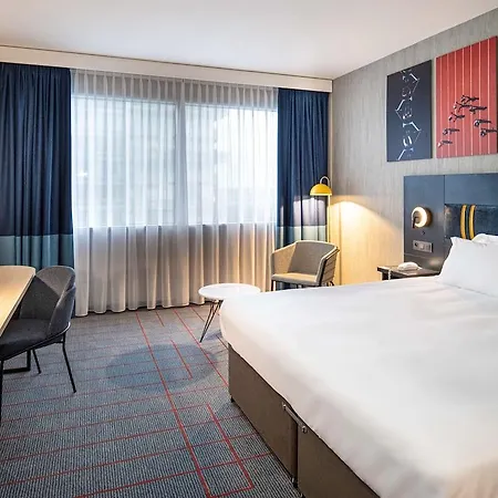Mercure South 4*